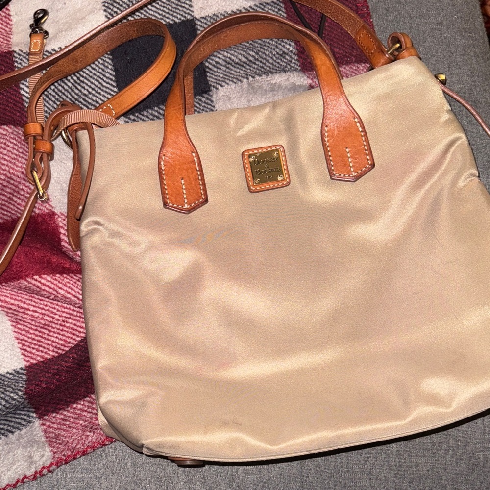 Vintage Dooney & Bourke Cleo Mail Carrier Satchel J10463911
